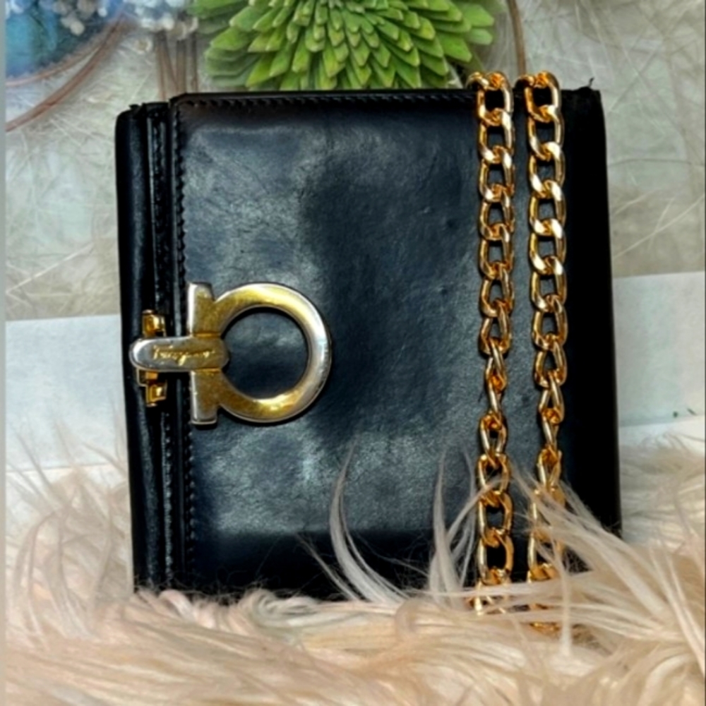 Salvatore Ferragamo Bifold Wallet Gold Gancini Clip Black Leather Coin Purse